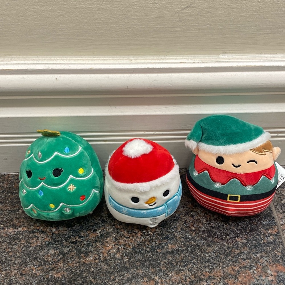 Squishmallows Christmas Holiday Bundle - 4” Capsules